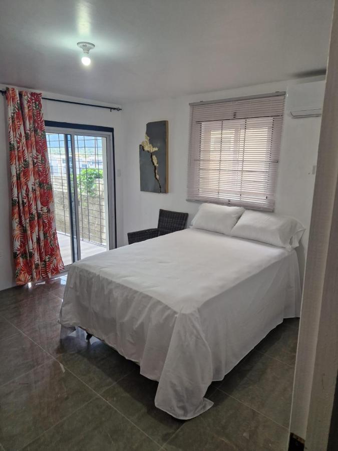 Amharic Hotel คิงส์ตัน ภายนอก รูปภาพ